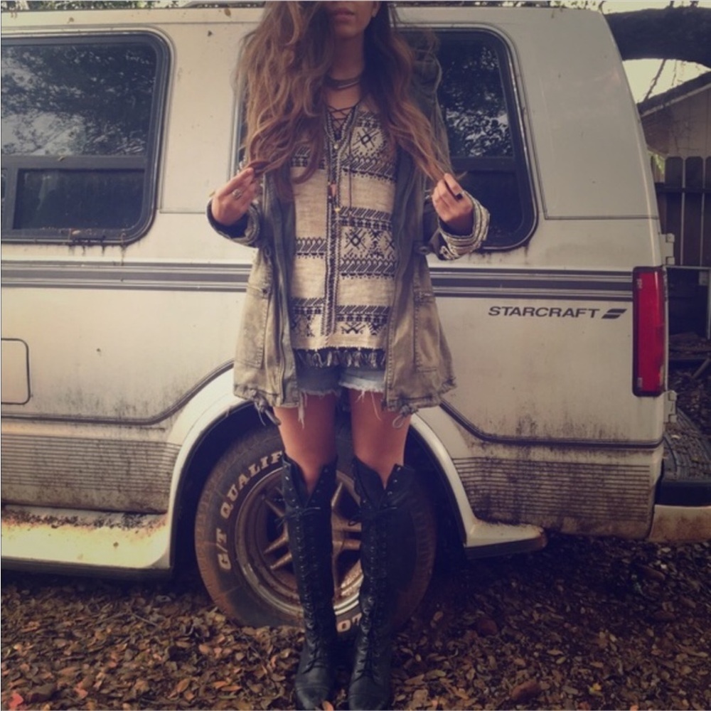 NEW LISTING‼️FREE PEOPLE Tunic